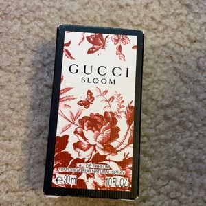 Gucci Bloom perfume
